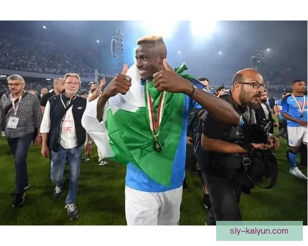 奥斯梅恩在尼日利亚的地位持续提升，成为球队核心球员与进攻关键。